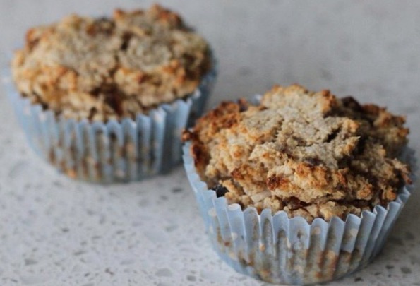 Banana, Date and Coconut Muffins de Sweeter Life Club - Recipefy