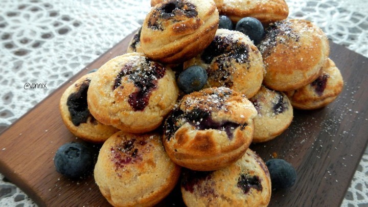 Blueberry Poffertjes de Sweeter Life Club - Recipefy