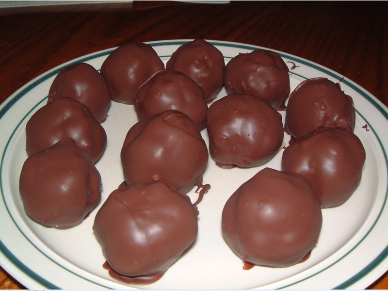 Peanut Butter Balls of Elaine Crawford Daguanno - Recipefy