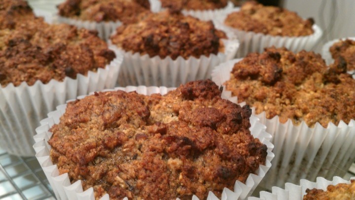 Date and Walnut Muffins di Sweeter Life Club - Recipefy