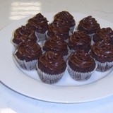 Double-chocolate-cupcakes_img1-640x405