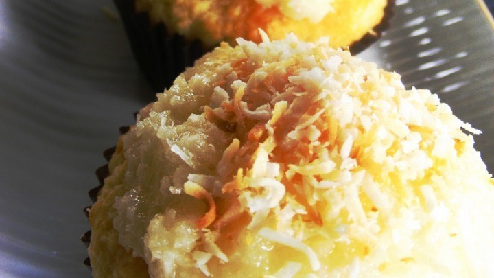 Double Coconut Cupcake de Sweeter Life Club - Recipefy