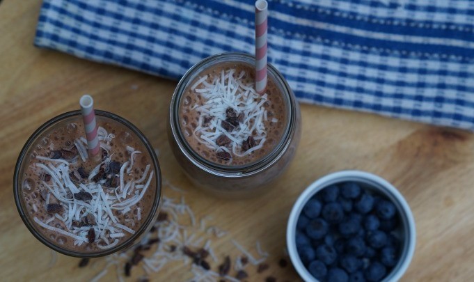 Choc Nut Caramel Coffee Low Sugar Smoothie of Sweeter Life Club - Recipefy