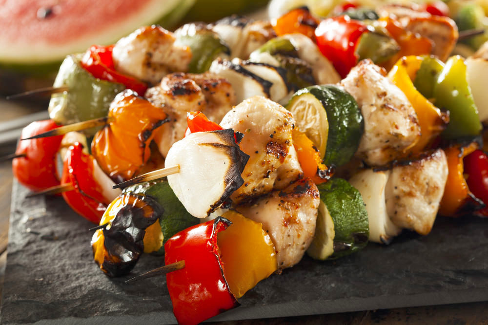 Greek Style Chicken Skewers di Ellen Stretzinger - Recipefy