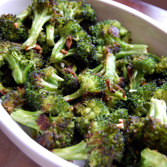 Garlic Roasted Broccoli of Schalene Dagutis - Recipefy