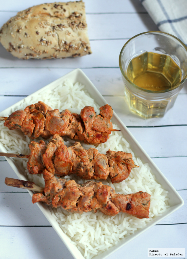 Brochetas de Solomillo de cerdo estilo tandoori of Angel Romero - Recipefy