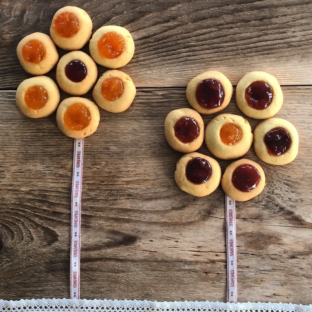 Biscotti ripieni di marmellata di Eleonora  Michielan - Recipefy