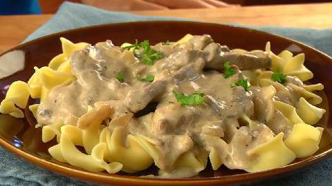 Classic Beef Stroganoff di Michele Poole - Recipefy