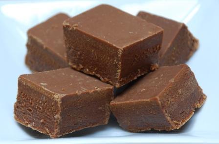 Never Fail chocolate Fudge of Michele Poole - Recipefy