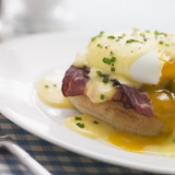 Eggs-benedict