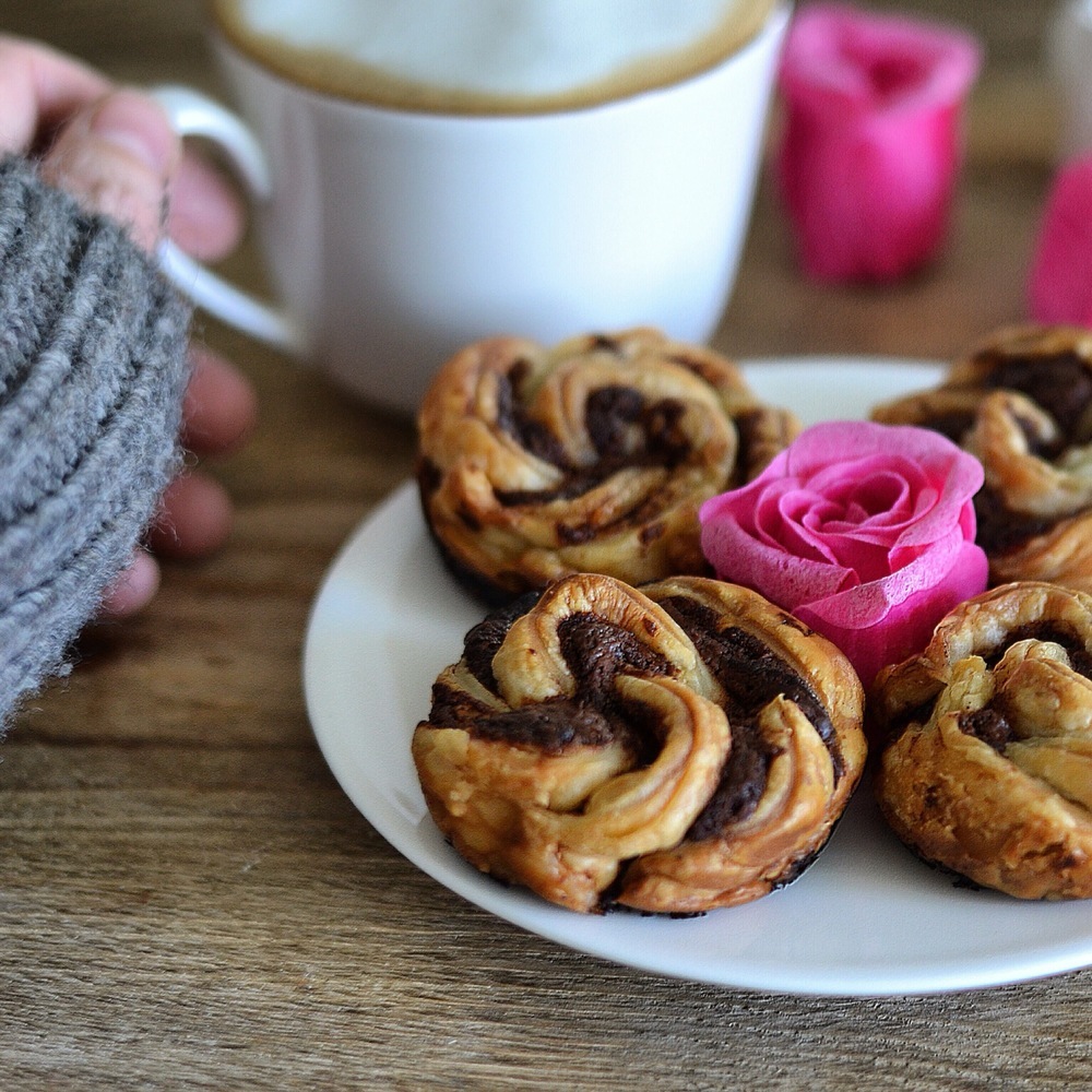 Rose di pasta sfoglia con nutella de Eleonora  Michielan - Recipefy