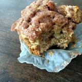 Apple%20and%20cinnamon%20spiced%20%28healthy%21%29%20muffins