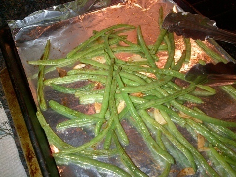 Roasted Garlicky Green Beans of Courtney Glantz - Recipefy