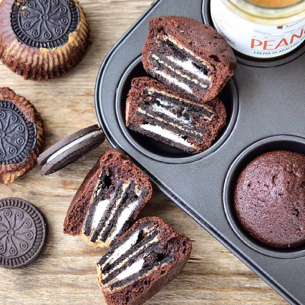 Muffin al cioccolato con oreo e burro d'arachidi of Eleonora  Michielan - Recipefy