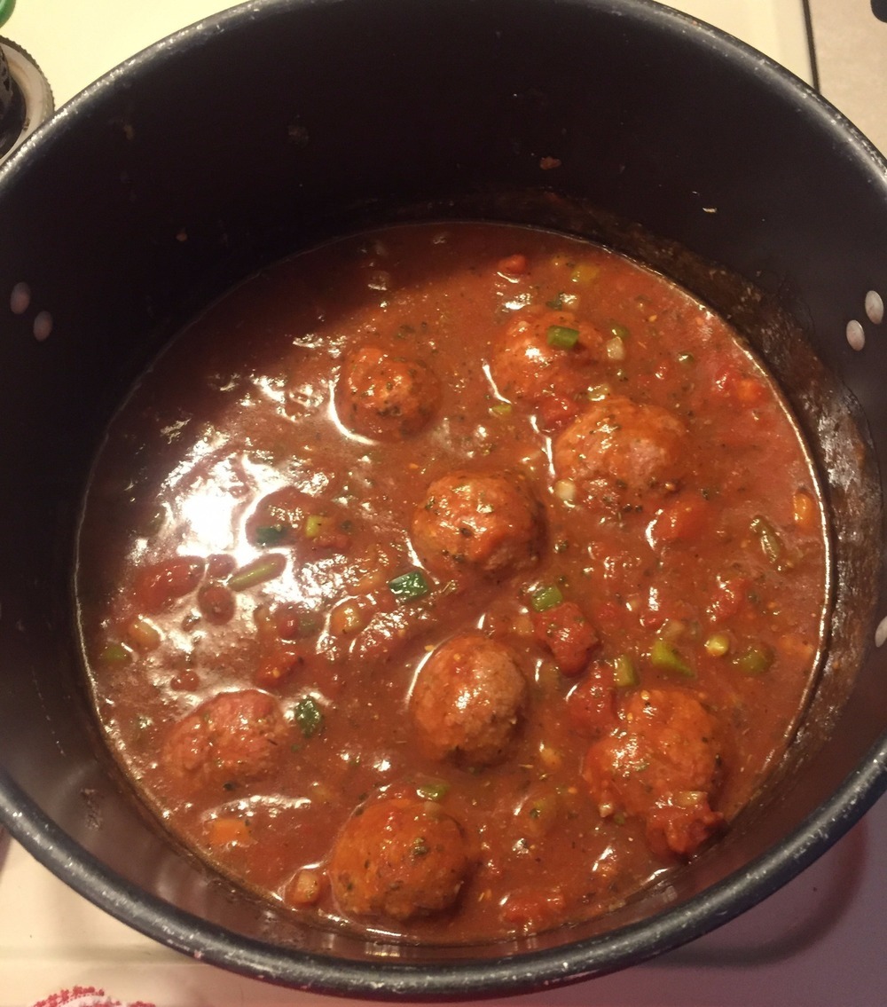 Grandma Betty's Spaghetti Sauce and Meatballs di Rachel Mefford Morrone - Recipefy