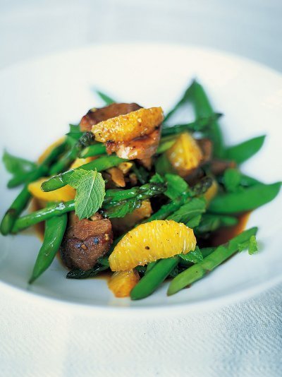 Stir-fried duck / beef with sugar snap peas and asparagus of BarboraBH - Recipefy