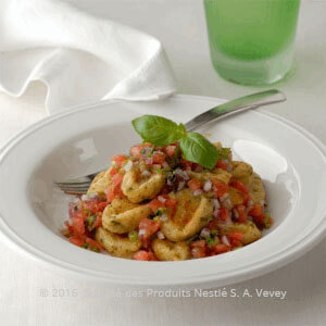 طبق نيوكي بالأعشاب مع صلصة الطماطم of Deena99 - Recipefy