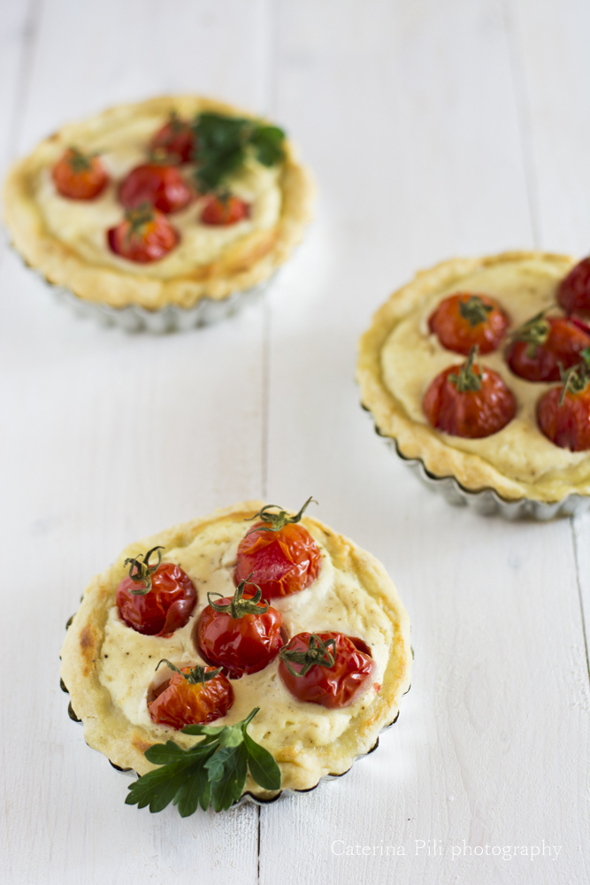 Tortini di pasta briseè con ricotta e pomodorini of Claudia - Recipefy
