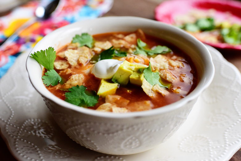 Slow Cooker Chicken Tortilla Soup de Kelly Barton - Recipefy