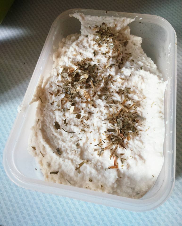 Formaggio vegan spalmabile tipo Philadelphia di Valentina - Recipefy