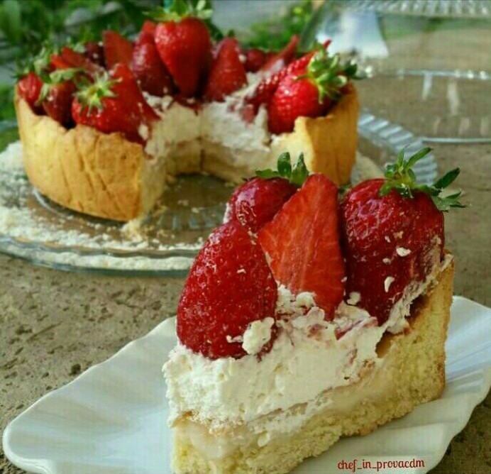 Crostata con crema al latte panna e fragole de Cuciniamo Chefinprovacdm Carmen - Recipefy