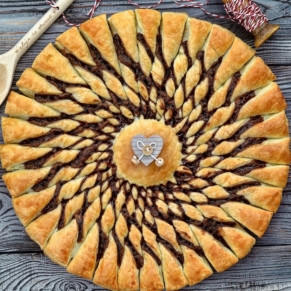 Girasole di pasta sfoglia e nutella. of Eleonora  Michielan - Recipefy