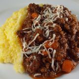 Polenta-ragu