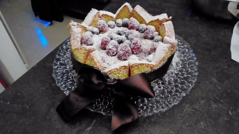 CHARLOTTE DI PANDORO AL CIOCCOLTO di Marina Marini - Recipefy