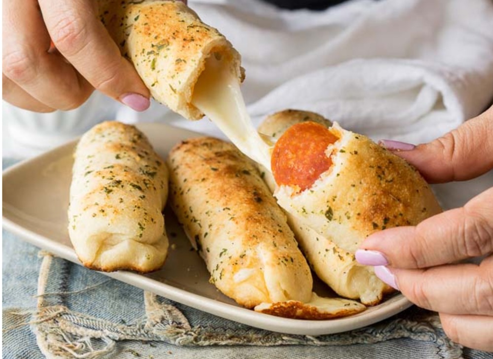 Cheesy Pepperoni Pizza sticks of Schalene Dagutis - Recipefy