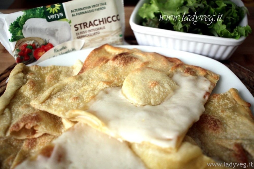 FOCACCIA DI RECCO VEGAN CON STRACHICCO of Valentina - Recipefy