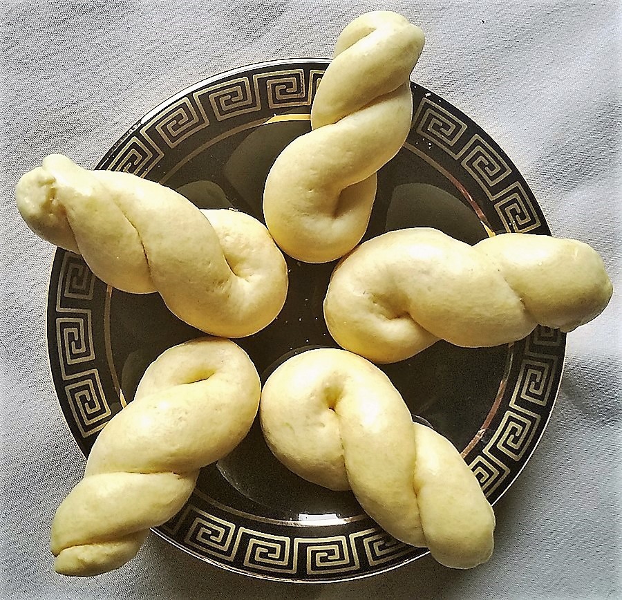 Koulourakia, Greek Easter Cookies of cleanfreshcuisine - Recipefy