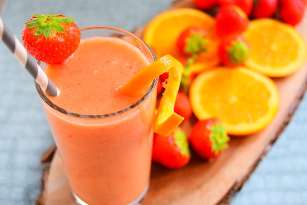 Strawberry, Orange & Banana Frappe of MyNutriCounter - Recipefy