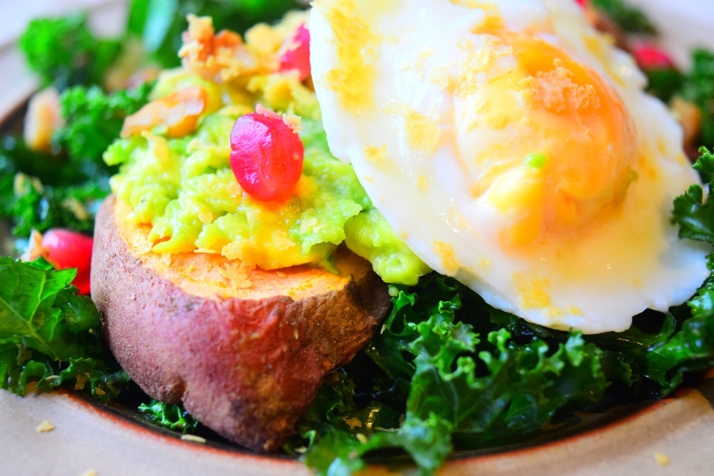 Sweet Potato Toast with Avo & Egg of MyNutriCounter - Recipefy