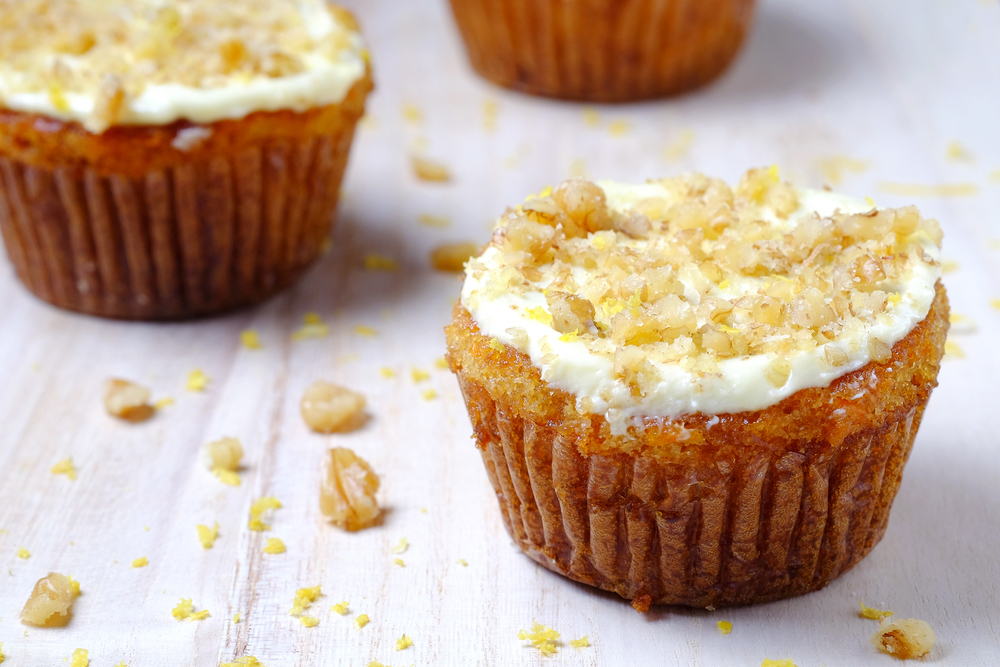 Carrot, Cardamom & Walnut Muffins de MyNutriCounter - Recipefy