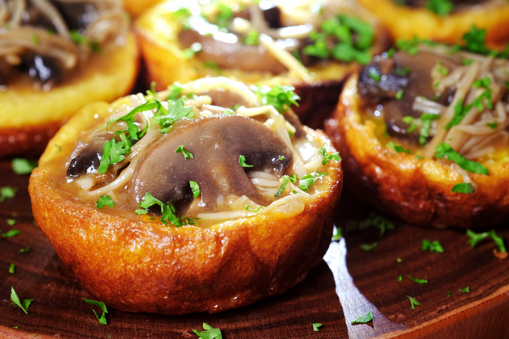 Gluten-Free Yorkshire Pudding with Mixed Mushroom Ragout di MyNutriCounter - Recipefy