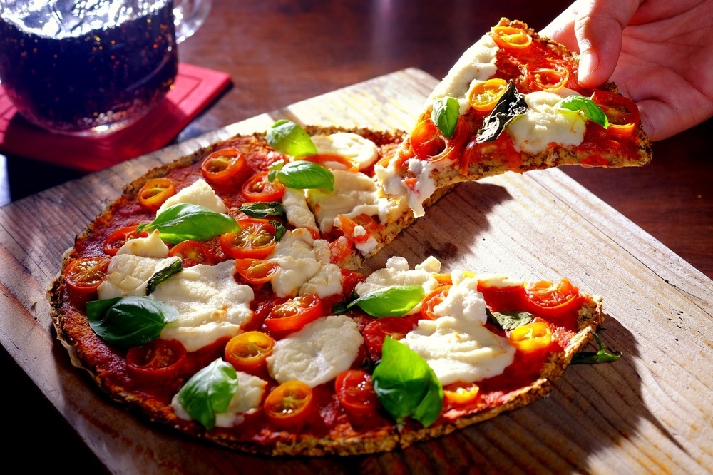 Vegan Pizza Margherita of MyNutriCounter - Recipefy