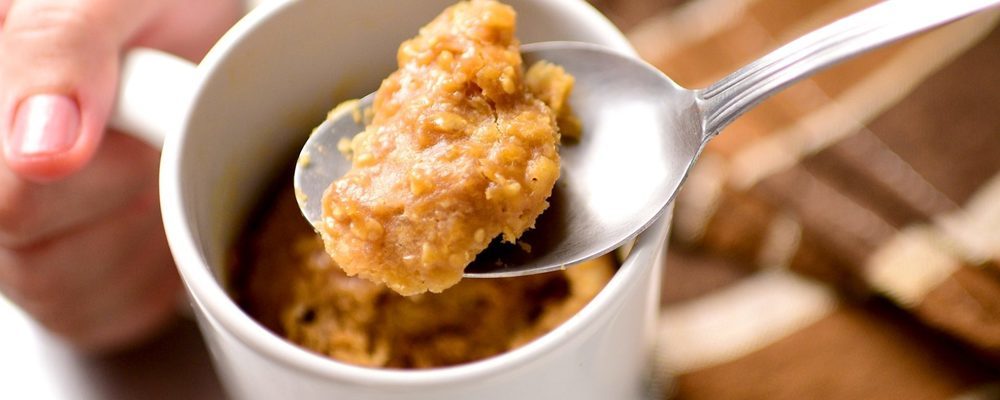 Peanut Butter Oatmeal Mugcake de MyNutriCounter - Recipefy