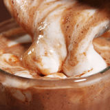 Gallery-1482338715-delish-slow-cooker-hot-cocoa-01-pin