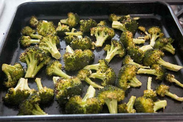 Elizabeth's Baked Broccoli de Ashley - Recipefy