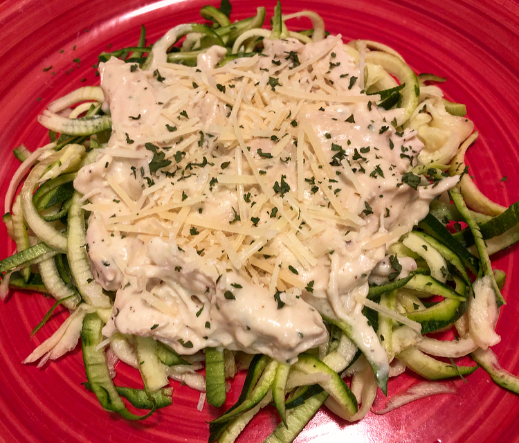 Chicken Alfredo Zoodles of Brooks Bites - Recipefy