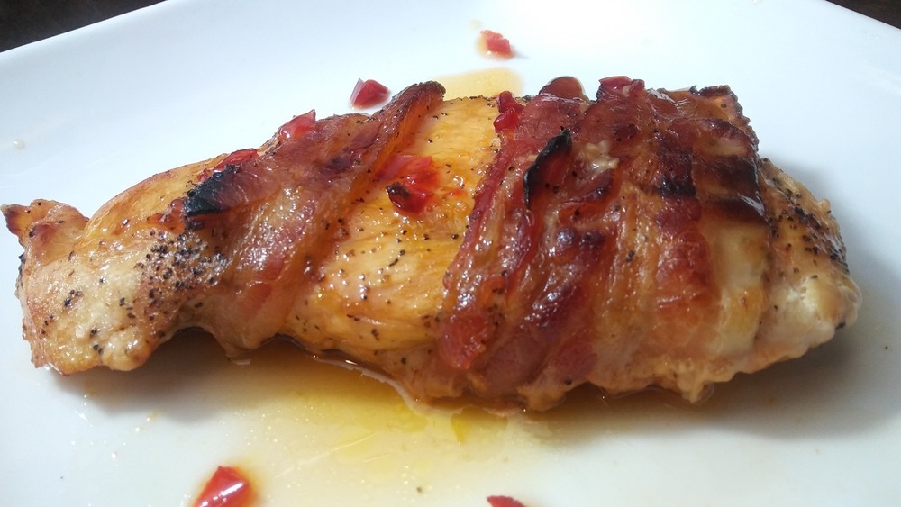 Red Pepper Jelly Chicken Hugged with Bacon of Allie that girl - Recipefy
