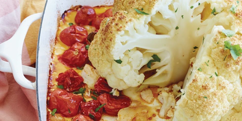 Whole Roasted Cauliflower with Tomatoes and Garlic of Kelly Barton - Recipefy