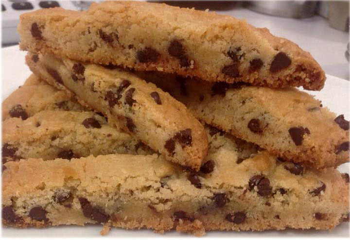Chocolate Chip Mandel Bread di Ashley - Recipefy