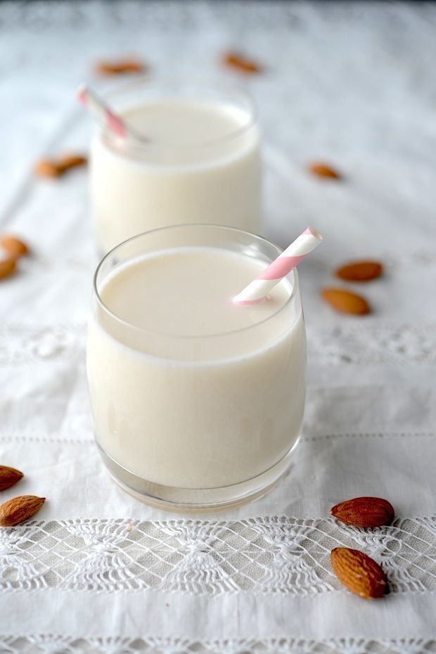 Homemade Almond Milk Easy Recipe de Adon Djov - Recipefy