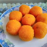 Carrot-laddu