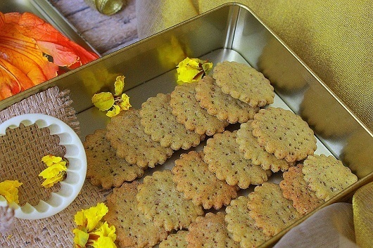 CRACKERS – WHOLEGRAIN AND VEGAN de Kanika Katyal - Recipefy