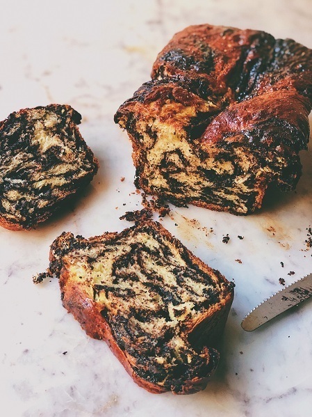 LEBKUCHEN SPICED COFFEE AND CHOCOLATE BABKA of Kanika Katyal - Recipefy