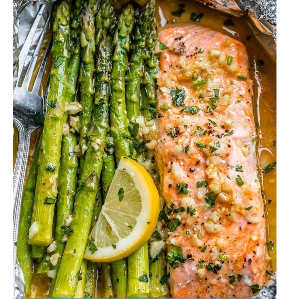 SALMON AND ASPARAGUS FOIL PACK di emanuela - Recipefy