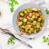 Brussels-sprouts-roasted-brussels-sprouts-with-bacon-delicious-lunch_2829-1894