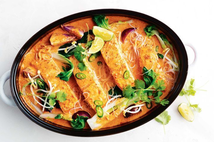 Salmon laksa tray bake di Sara Meyer - Recipefy